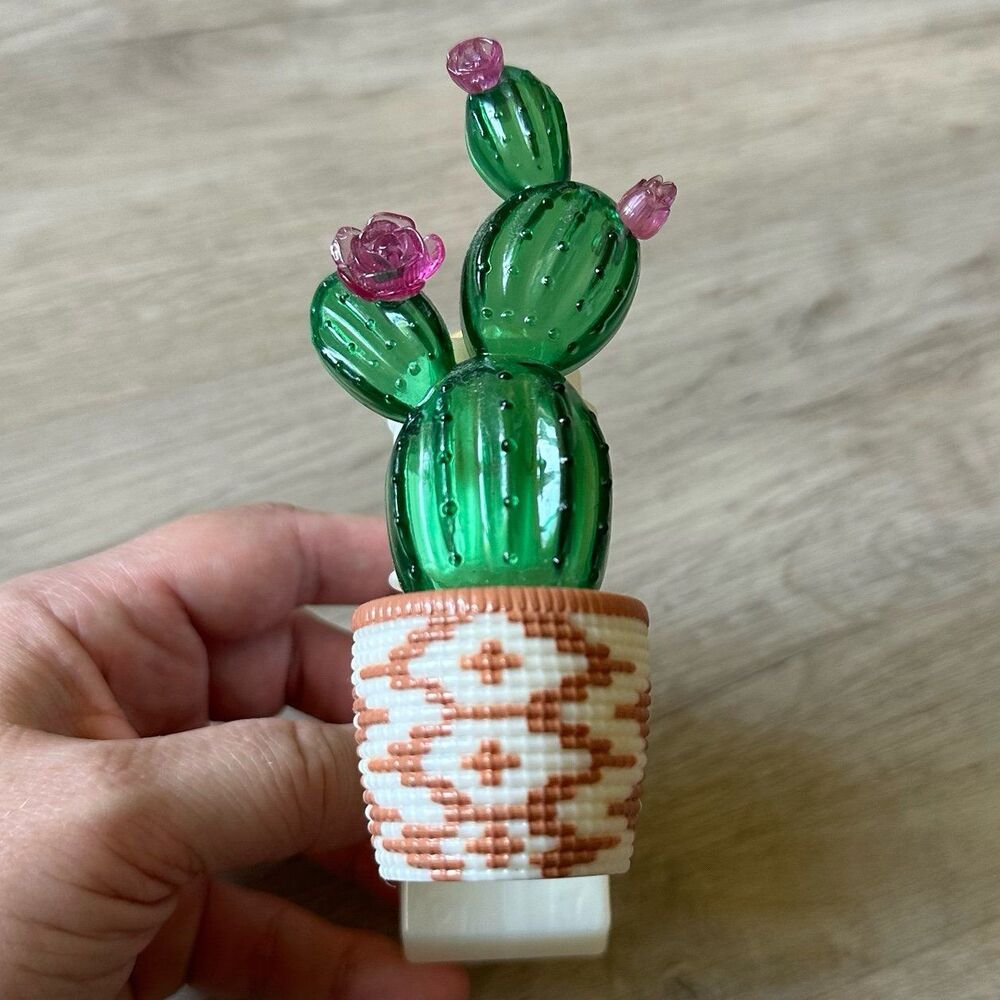 Green Cactus with Pink Flowers Southwest Decorative Pot Wallflower Night Light